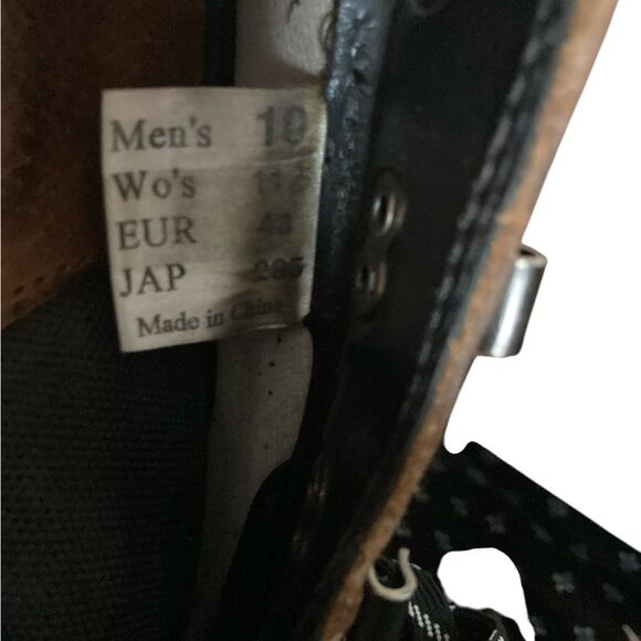 Sim’s Snowboard Boot Men’s Size 10 Woman’s 11 Miyafoam Thermo
